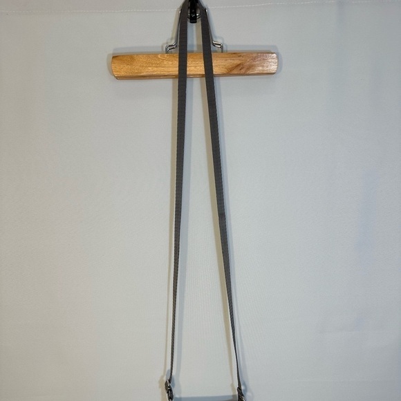 Lily Bloom Gay Crossbody Purse Llame Themed Zipper Strap Travel Eco Pockets S - Picture 15 of 16